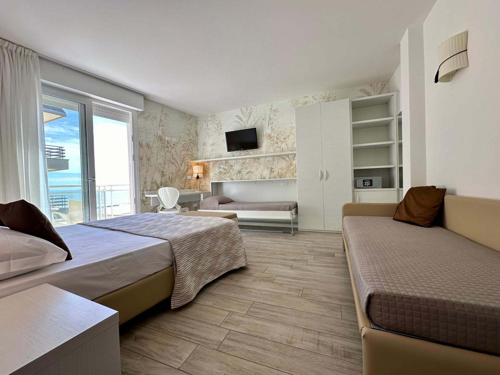Hotel Nizza Frontemare Superior 3 Stelle リド・ディ・イエゾロ エクステリア 写真
