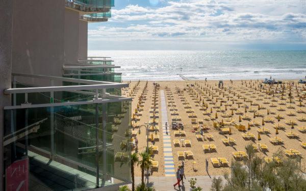 Hotel Nizza Frontemare Superior 3 Stelle リド・ディ・イエゾロ エクステリア 写真